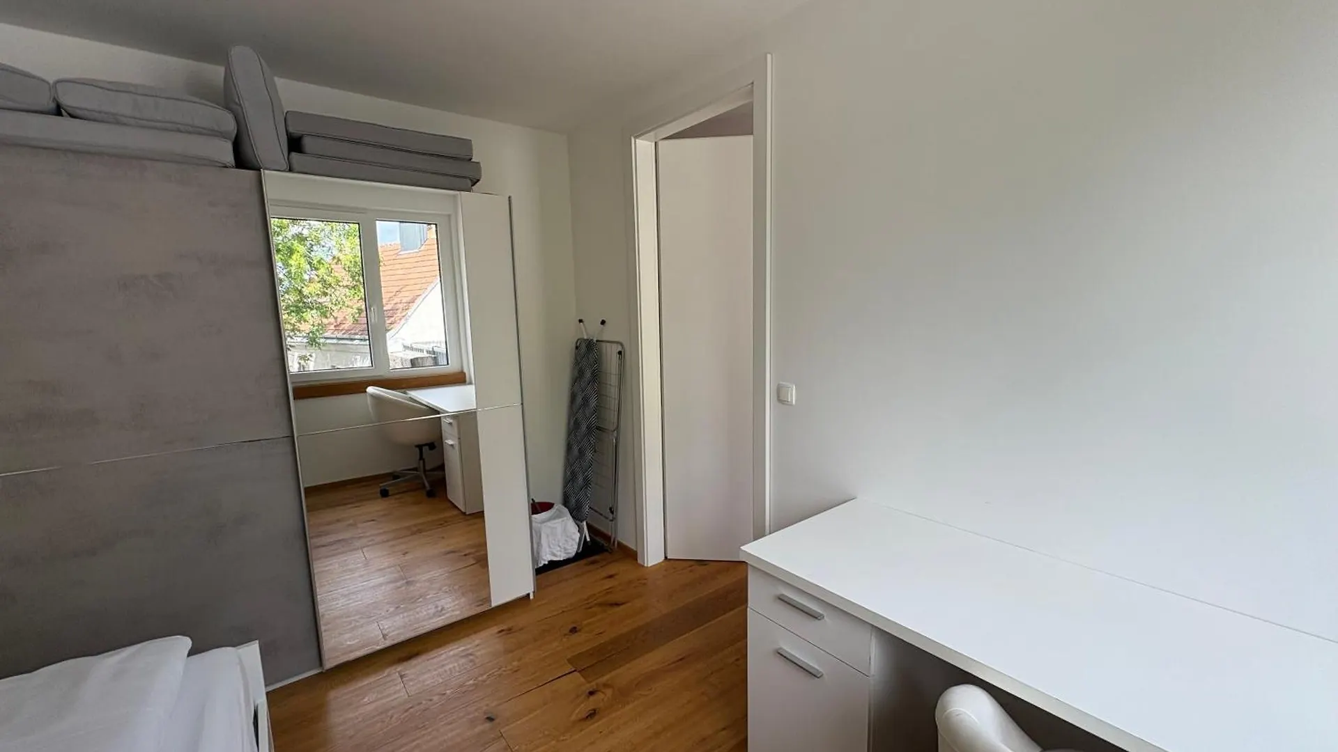 2 Schlafzimmer im Neubau in Grünruhelage und doch zentral Wien