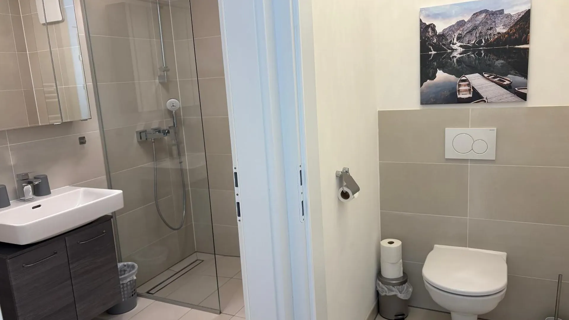 2 Schlafzimmer im Neubau in Grünruhelage und doch zentral فيينا شقة